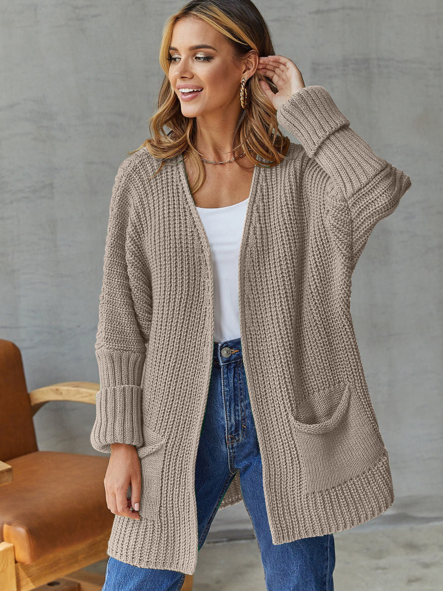 Damen Strickjacke mit tiefem V-Ausschnitt und praktischen Taschen WW