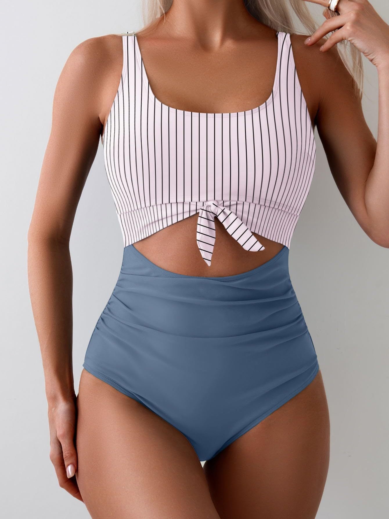 Damen Badeanzug mit hohem Schnitt und Knotendetail WW