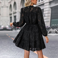 Damen Blusenkleid mit hochgeschlossener Leiste und verspieltem Design WW