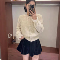 Damen Strickjacke mit eleganten Spitzen- und Schleifendetails WW