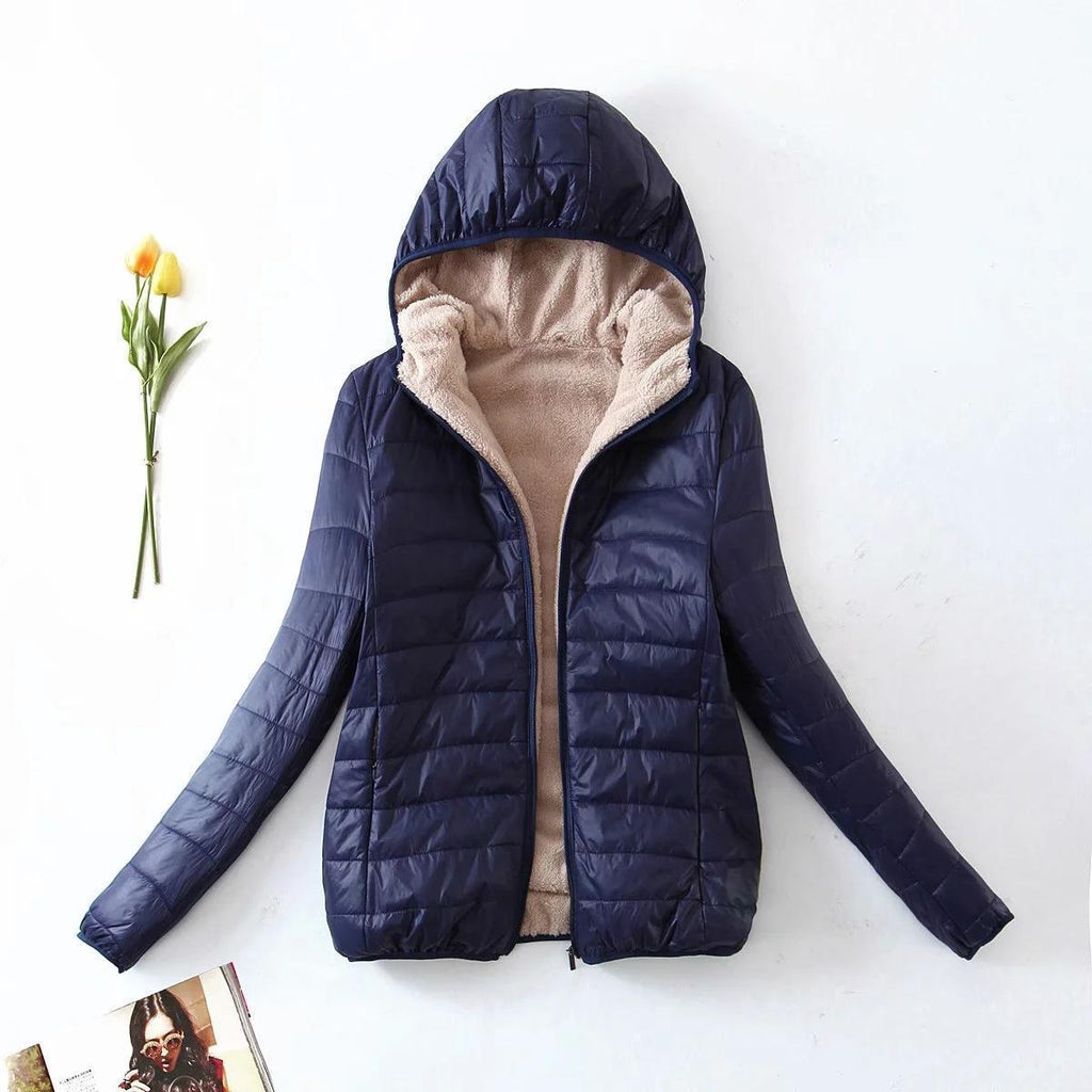 Damen Steppjacke mit kuscheligem Innenfutter und Kapuze WW