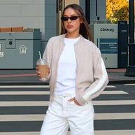 Damen sportlicher Strickpullover mit modischem Streifenmuster WW