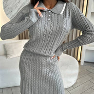 Damen Strickkleid mit eleganter Knopfleiste und V-Ausschnitt WW