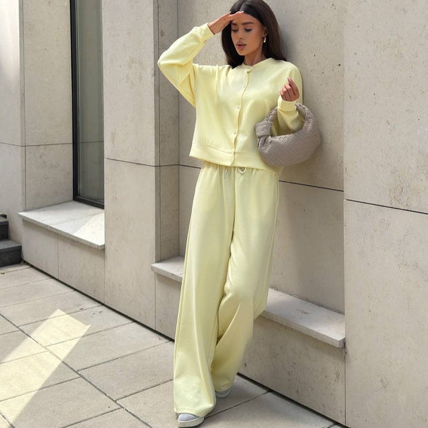 Damen sportliches Freizeit-Set mit lockerem Schnitt und praktischen Taschen WW