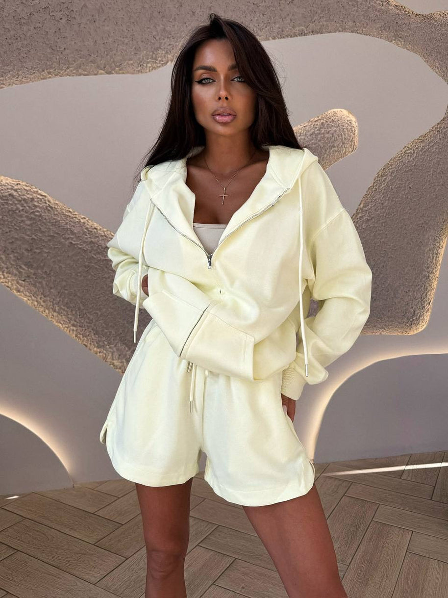 Damen sportliches Oversize Hoodie und Shorts Set WW
