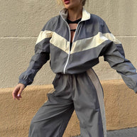 Damen sportlicher Funktionsanzug mit hohem Kragen und elastischen Bündchen WW