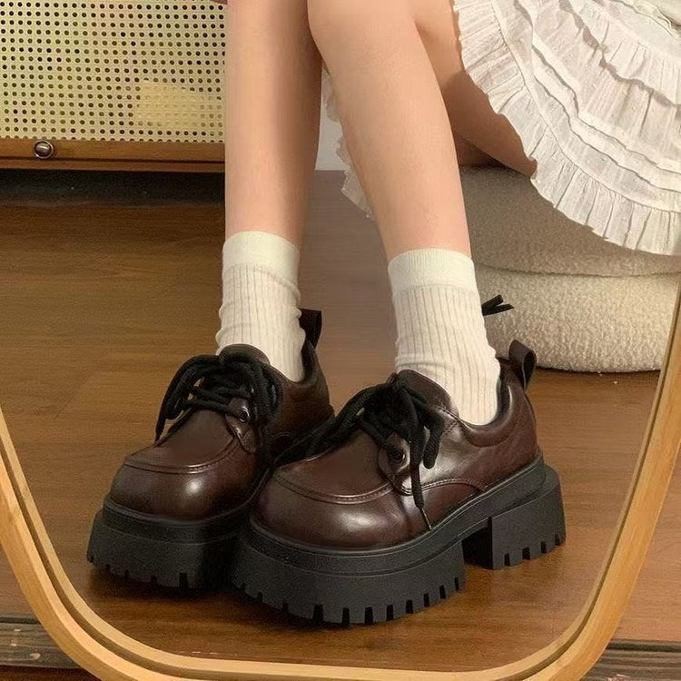 Damen Chunky Schnürschuhe mit rutschfester Sohle und modischem Design W&W