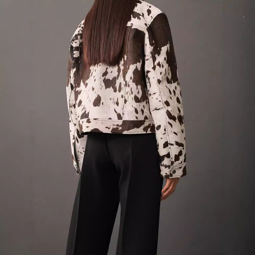 Damen Steppjacke im Cowprint Design mit klassischem Schnitt WW