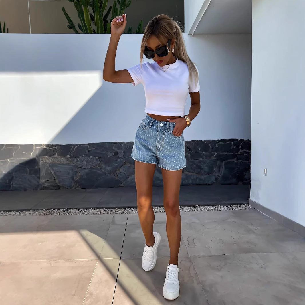 Damen Denim-Shorts mit klassischem Schnitt und feinen Nadelstreifen W&W Mode