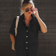 Damen Denim Playsuit mit lässigem Kurzarmdesign und praktischen Taschen WW