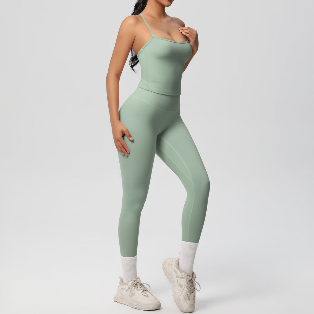 Damen Sportliches Kompressionsoberteil mit Trägern und passender Leggings WW