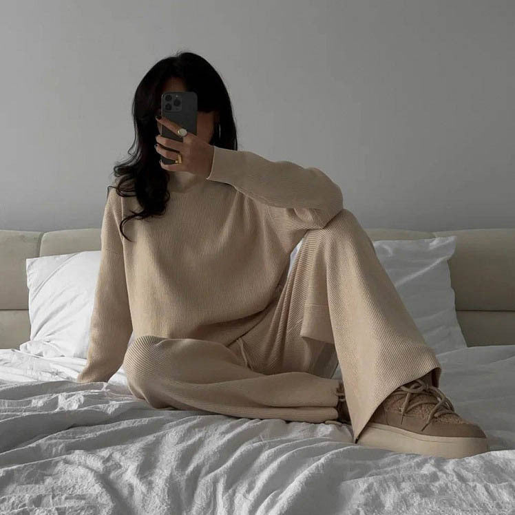 Damen Strick-Loungewear-Set mit hohem Kragen und weiten Hosen WW