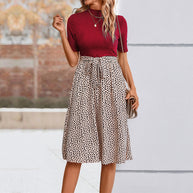 Damen Midikleid mit grafischem Punktedesign und elegantem Taillengürtel WW