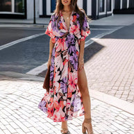 Damen Maxikleid mit fließendem Schnitt und floralem Design WW