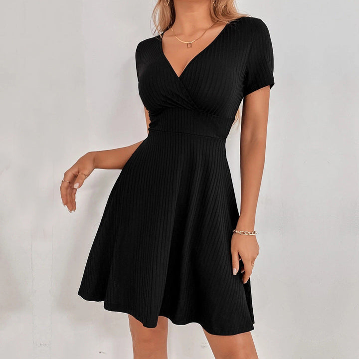 Damen Kleid mit offenem Rücken und lässigem Bindeband W&W Mode