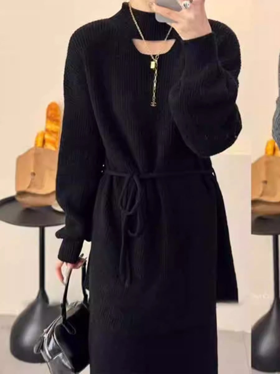 Damen Strickkleid mit hohem Kragen und eleganter Taillierung WW