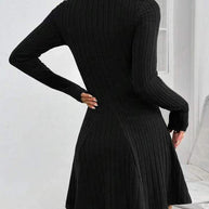 Damen Strickkleid mit strukturiertem Design und langem Ärmel WW