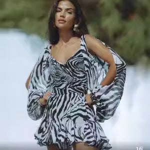 Damen romantisches Minikleid mit weich fließenden Ärmeln und Wickeloptik WW