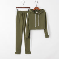 Damen Sportliches Set mit cropped Hoodie und leggings WW
