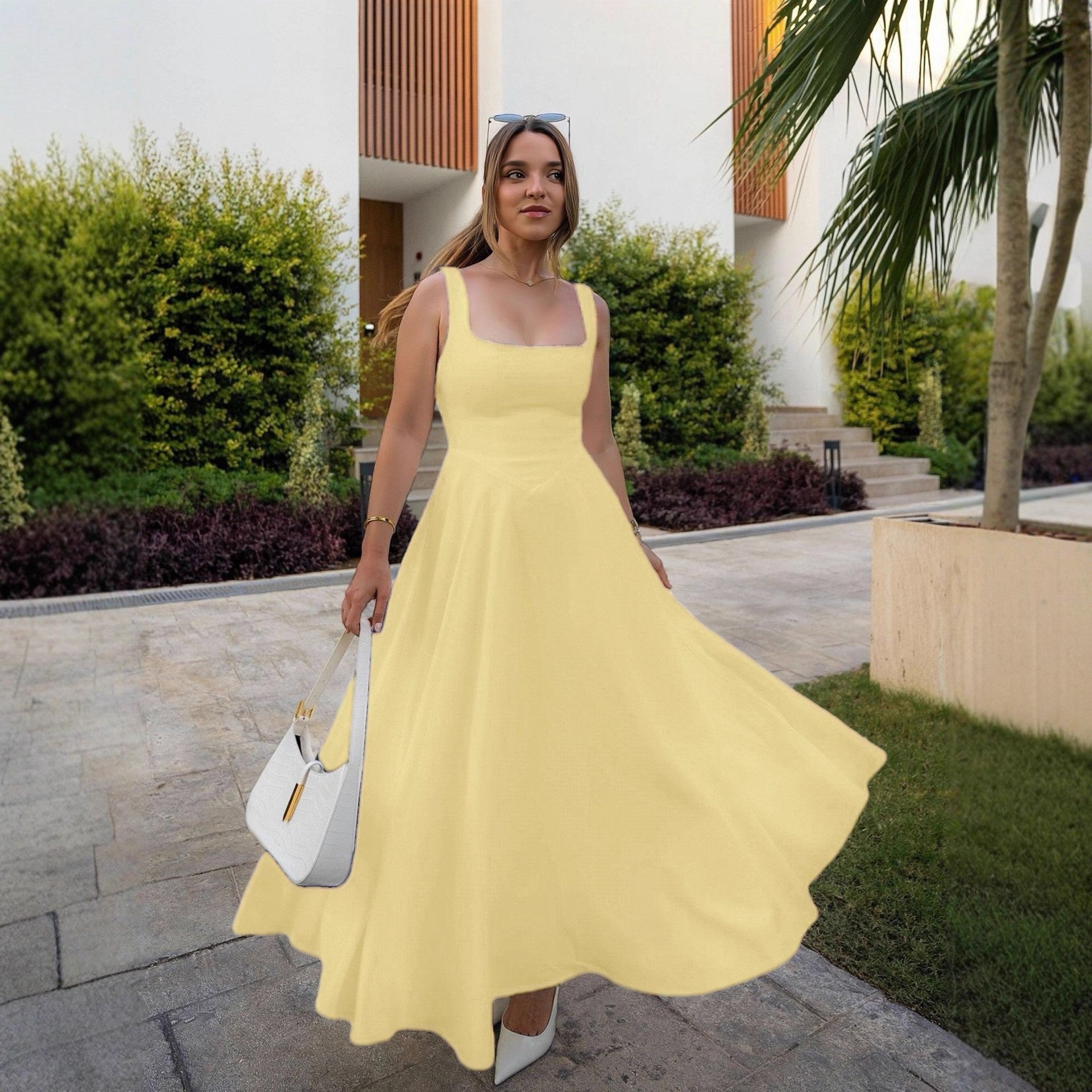 Damen Maxikleid mit quadratischen Ausschnitten und fließendem Rock WW