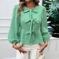 Damen Bluse mit dekorativen Bändchen und Volantärmeln WW