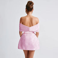 Damen Off-Shoulder Cocktailkleid mit elegantem Blumenmuster und aufwendiger Rüschenverzierung W&W
