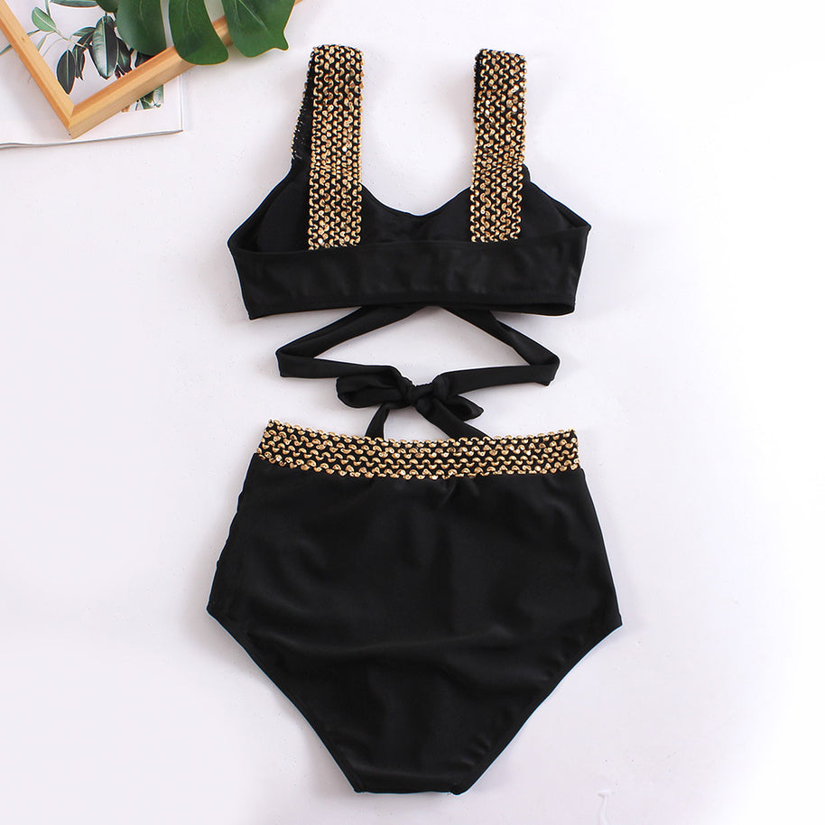 Damen Hochgeschnittener Bikini mit modischem Wickeloberteil und glamourösen Akzenten WW