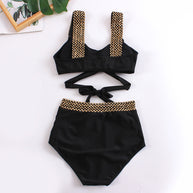 Damen Hochgeschnittener Bikini mit modischem Wickeloberteil und glamourösen Akzenten WW