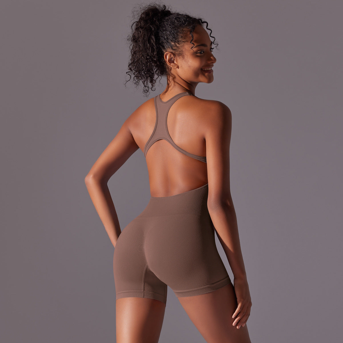 Damen Sportlicher Kurzoverall mit innovativem Racerback-Design und atmungsaktiven Materialien WW