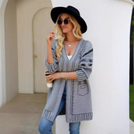 Damen Strickjacke mit einzigartigem Muster und lässigem Schnitt WW