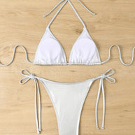 Damen Triangel-Bikini mit funkelndem Metallic-Finish und verstellbaren Bändern WW