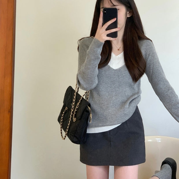Damen Strickpullover mit V-Ausschnitt und eleganten Rippdetails WW