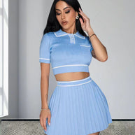 Damen Sportswear Set mit kurzem Oberteil und Faltenrock WW