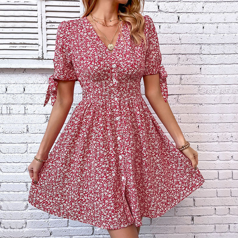 Damen Blusenkleid mit floralen Mustern und verspielten Rüschen WW