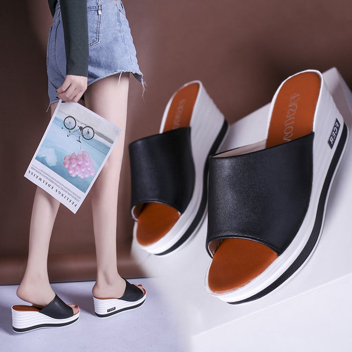 Damen Wedge-Pantoletten mit komfortabler Sohle und modernem Design W&W Mode