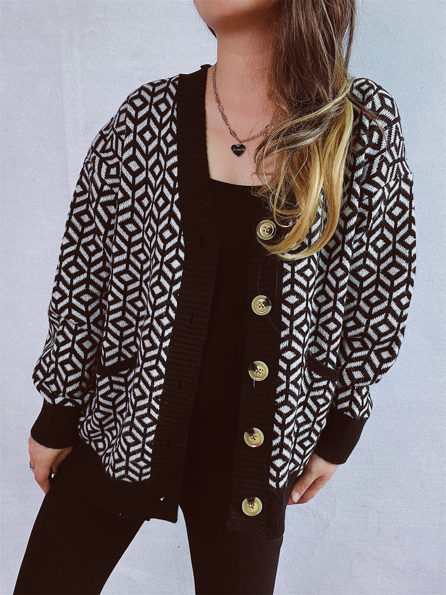 Damen Strickjacke mit geometrischem Muster und Knopfdetails WW