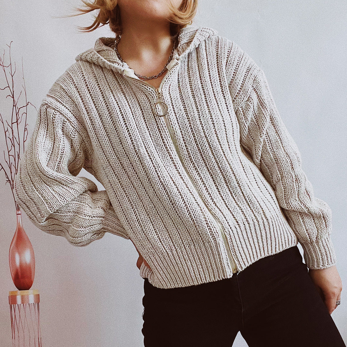 Damen Strickjacke mit auffälligem Reißverschluss und lässigem Schnitt WW