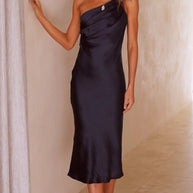 Damen Elegantes und fließendes Abendkleid mit asymmetrischem Ausschnitt WW
