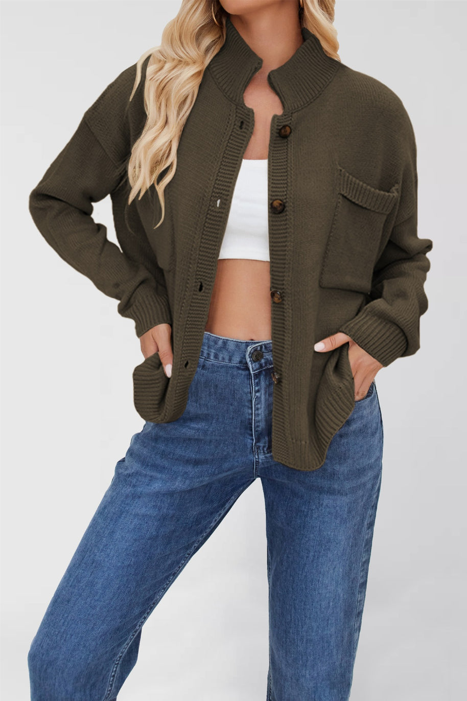 Damen Strickjacke mit Stehkragen und aufgesetzter Tasche WW