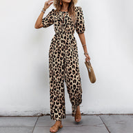 Damen Jumpsuit mit elegantem Wickelausschnitt und modischem Leopardenmuster WW