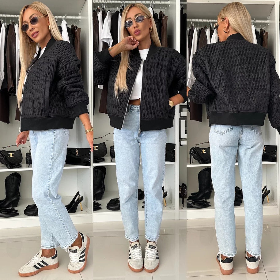 Damen Steppjacke im lässigen Oversized-Stil mit besonderen Steppdetails WW