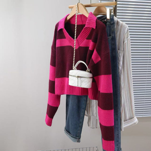 Damen Strickpullover mit tiefem V-Ausschnitt und gestreiftem Design WW