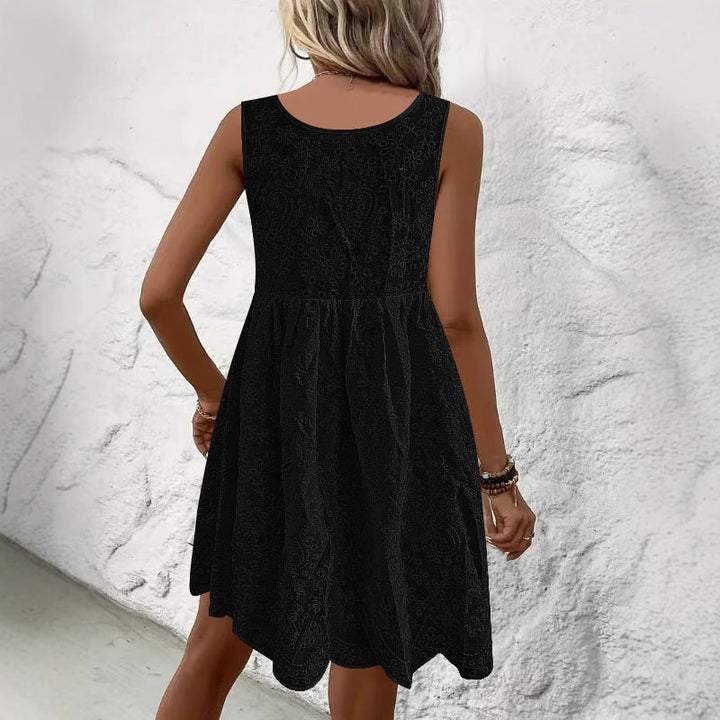 Damen luftiges Sommerkleid mit dekorativem Lochmuster und süßen Trägern W&W Mode