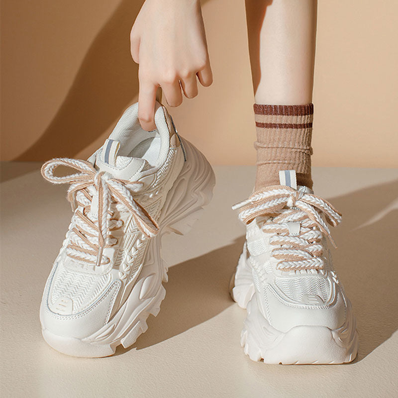 WW | Plateau Sneakers mit Modernem Look