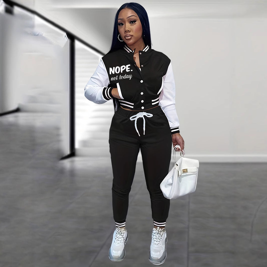 Damen Sportoverall mit kontrastierenden Ärmeln und modischem Schriftzug WW