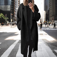Damen Oversized Wollmantel mit eleganter Schnittführung und dezenten Druckknöpfen WW