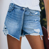 Damen Denim-Shorts mit asymmetrischem Saum und distressed Effekten WW