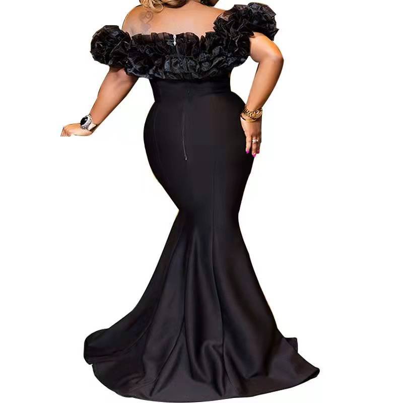 Damen Abendkleid mit voluminösen Rüschendetails WW