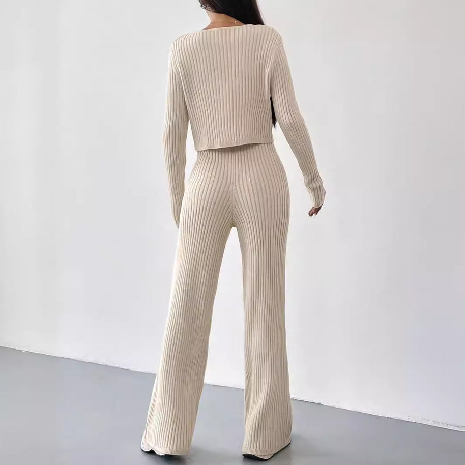 Damen Set mit Rippstruktur und modischem V-Ausschnitt WW