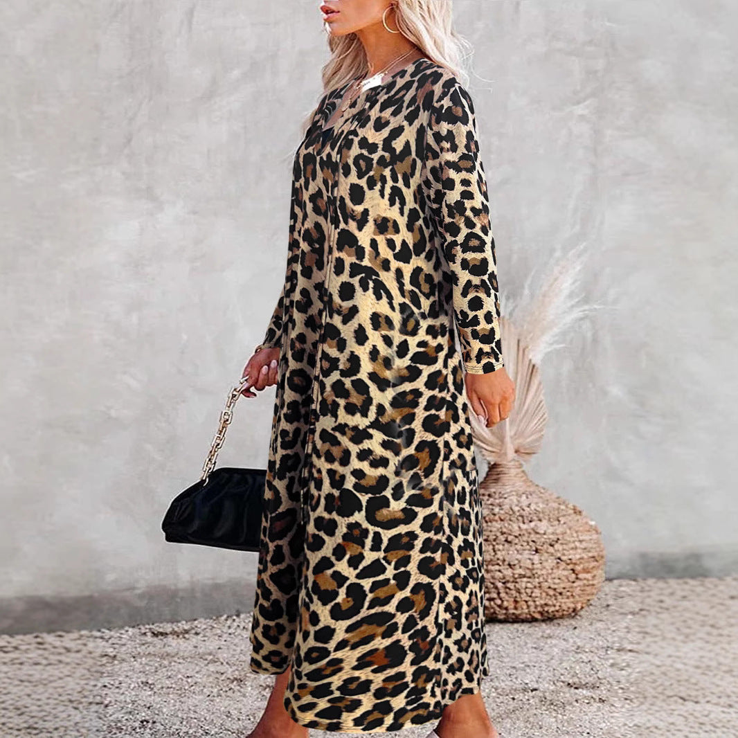 Damen Maxikleid mit exklusivem Leomuster und schickem Überschlag W&W Mode